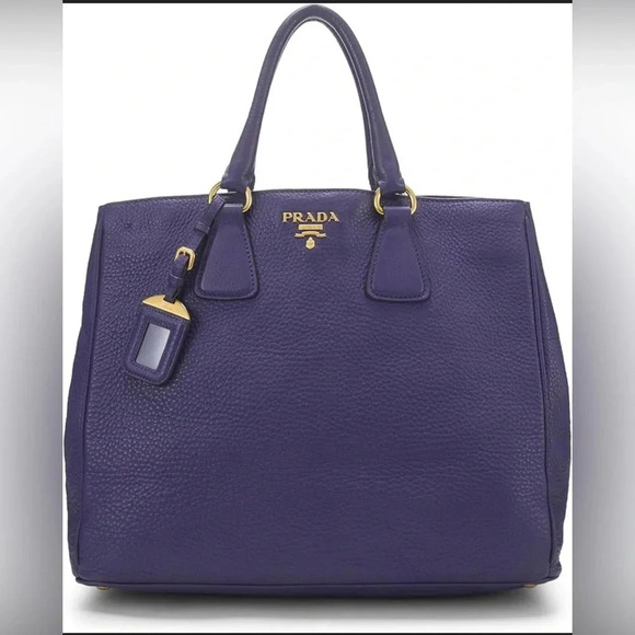 PRADA
Vitello Daino Galleria Tote - Picture 1 of 9